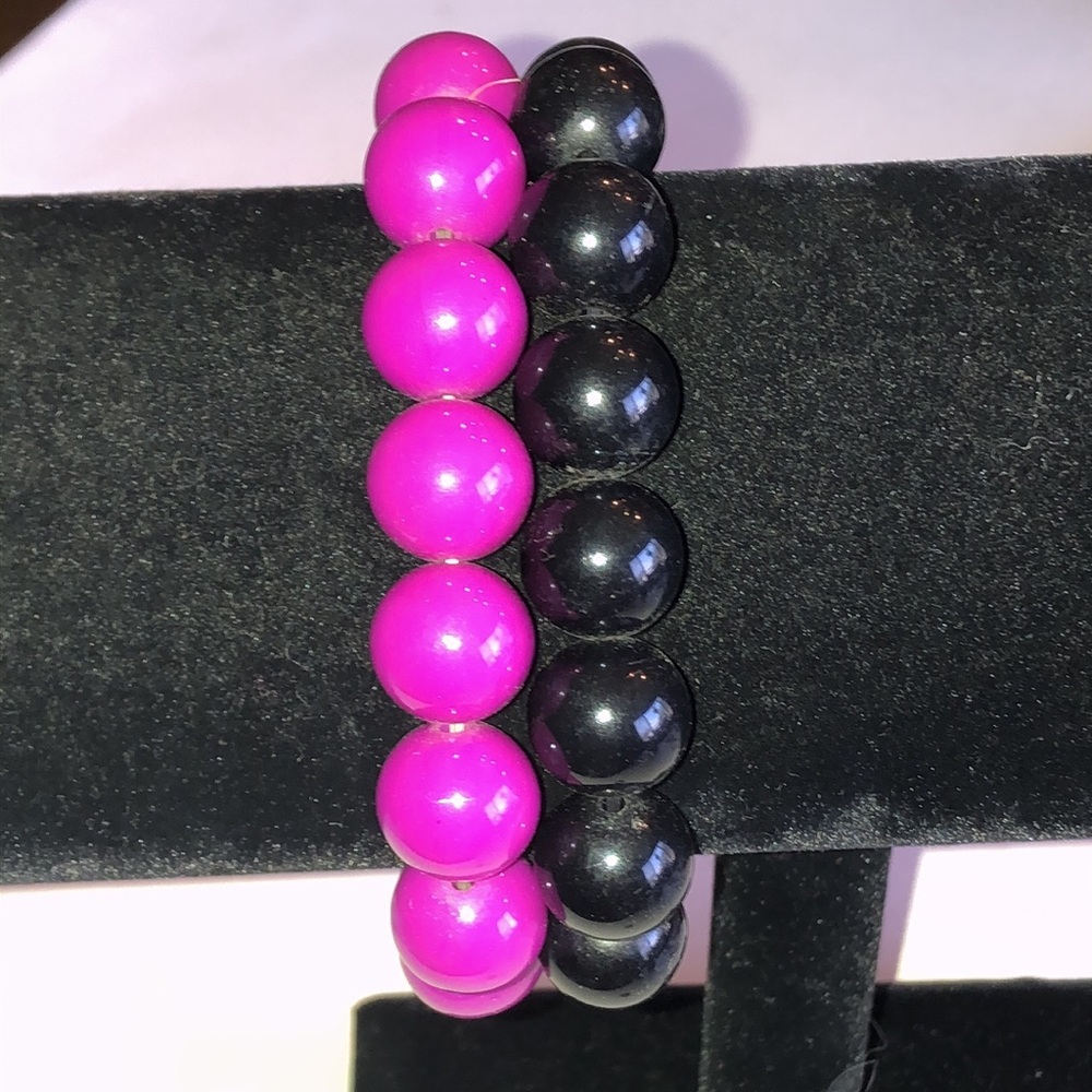 Bold Pink and Black Beaded Stretch Bracelet Set